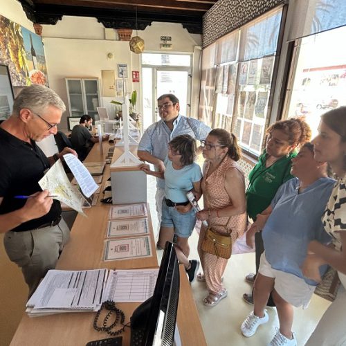 Los edificios municipales de Sanlúcar serán más accesibles gracias a la ayuda de nuestro grupo de Autogestores